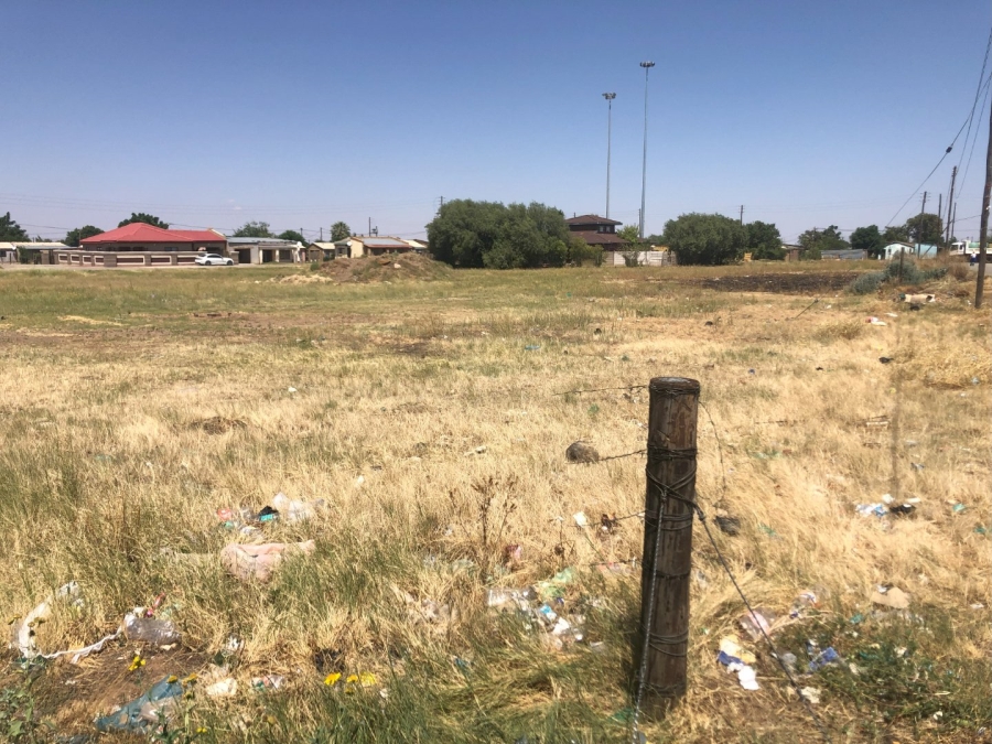 Commercial Property for Sale in Bolokanang Free State